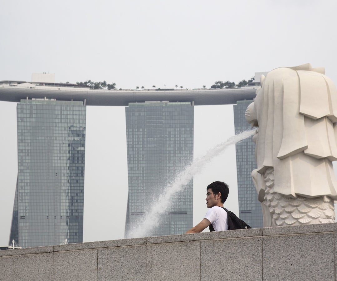 Singapur mantiene firme su política monetaria ante la incertidumbre arancelaria