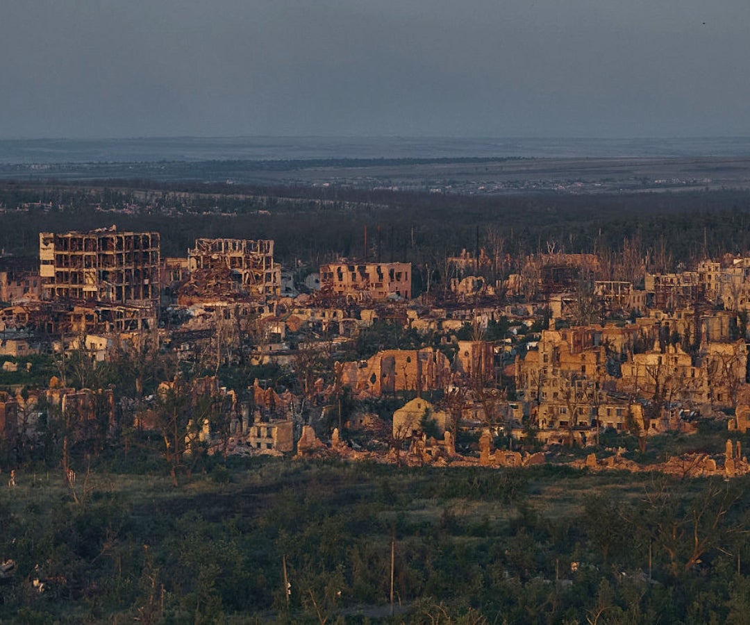 Vladimir Putin pueden estar frenando una campaña de guerra híbrida a la que se le atribuyen ataques en toda Europa