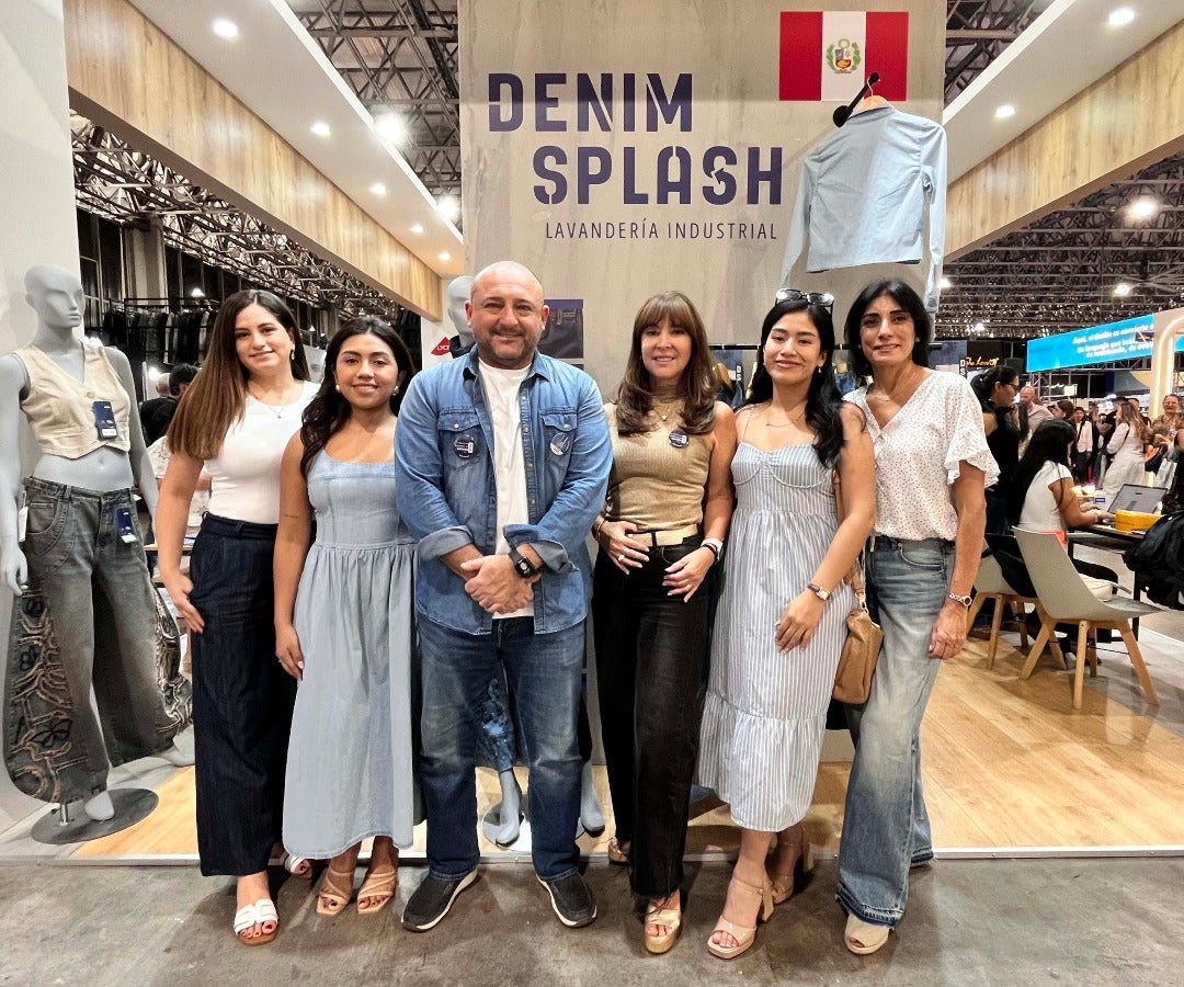 Jhoselyn Enriquez; y Camila Chiroque, ejecutivas de Nuevo Mundo; Ricardo Izquierdo, gerente comercial de Nuevo Mundo; Rocío Miranda, gerente de exportaciones de Nuevo Mundo; Alejandra Mato y Lorena Becerra, ejecutivas de Nuevo Mundo.