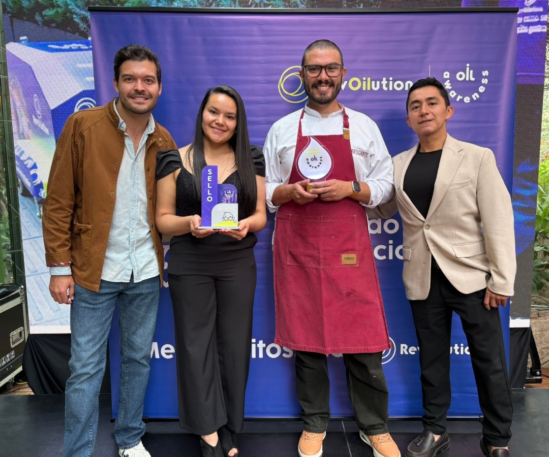 Alejandro Escallón, de Bogotá Eats; Yadira Martínez, de restaurante Cabrera; Pedro Rojas, chef principal de Arrogante; y Fidel Bolaños, CEO de Incomer.