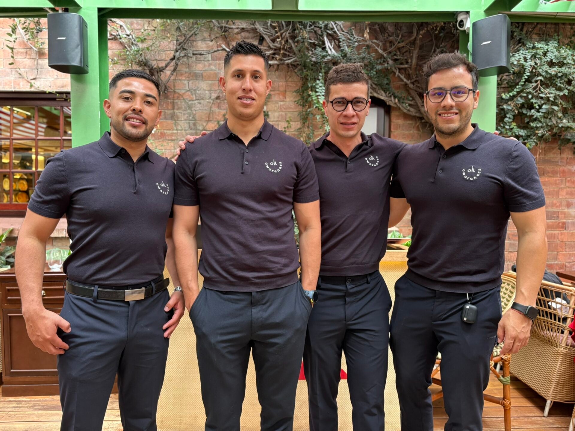 Felipe Hernández, coordinador postventa; Vladimir Castellanos, líder de operaciones de Incomer; Andrés Jaramillo, director financiero de Incomer; y Joan Moreno, director de operaciones y servicios de Incomer.