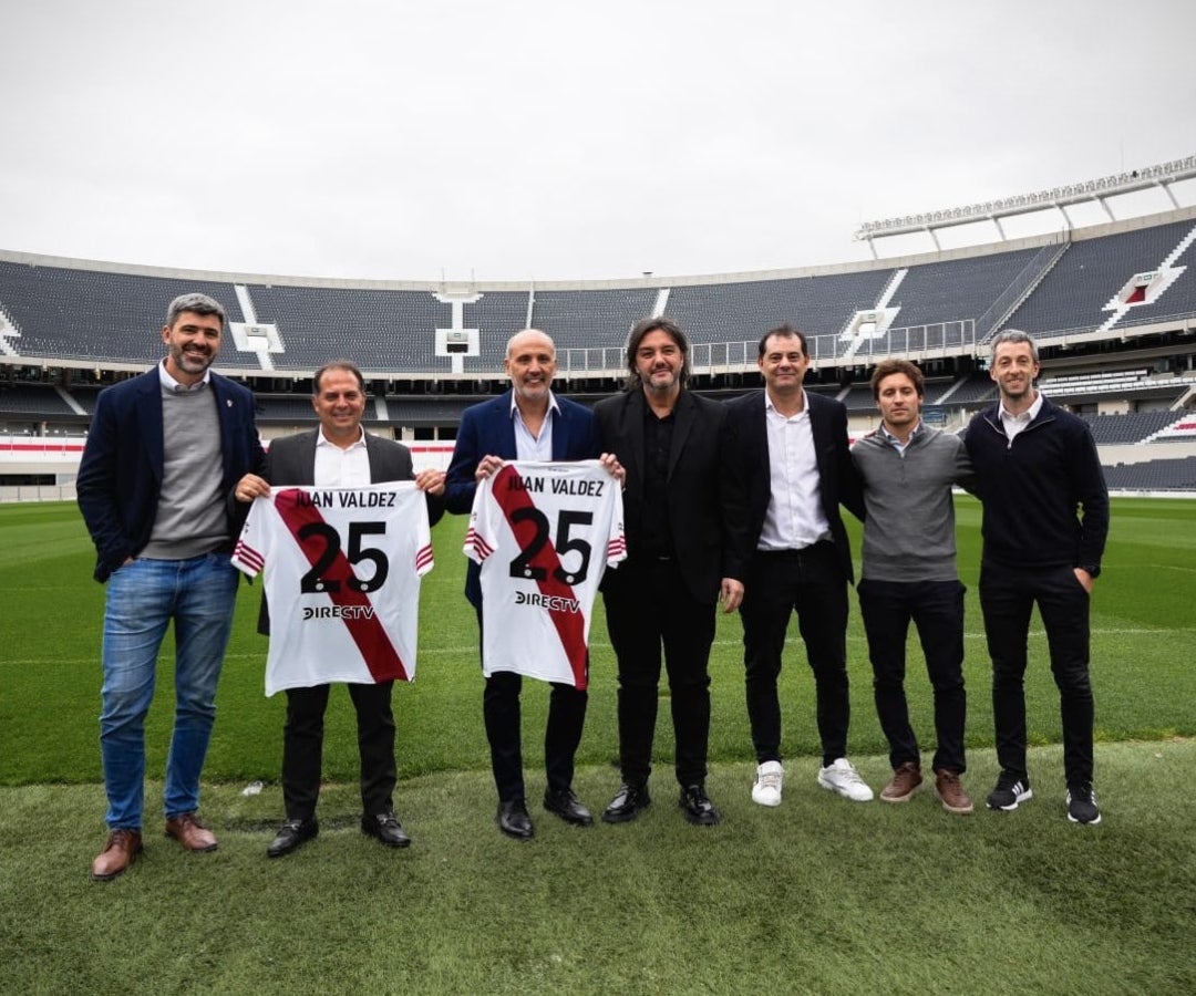 Juan Valdez es ahora el sponsor oficial de River Plate en Argentina