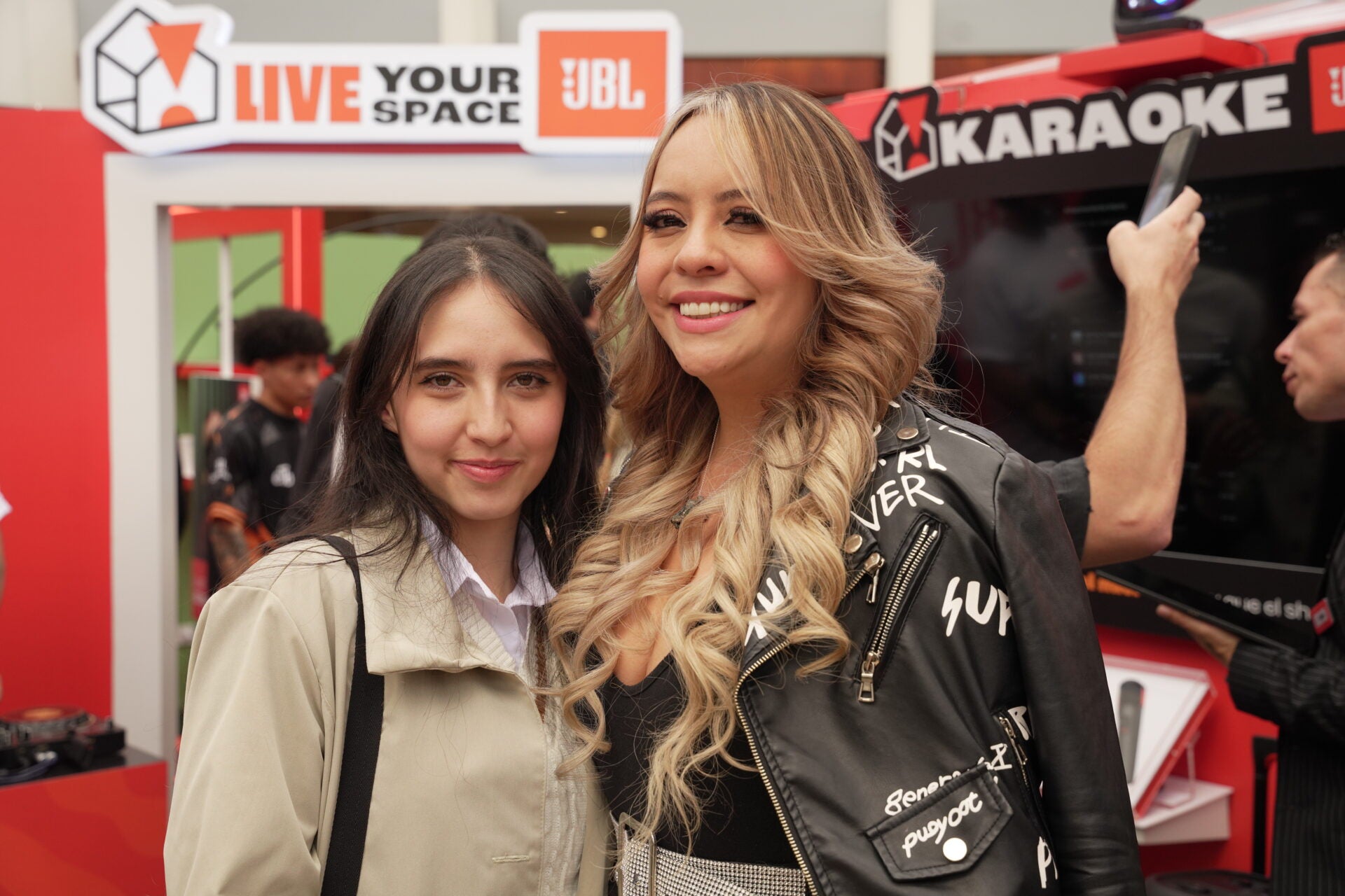 Camila Fonseca y Tatiana Barrera, creadoras de contenido.