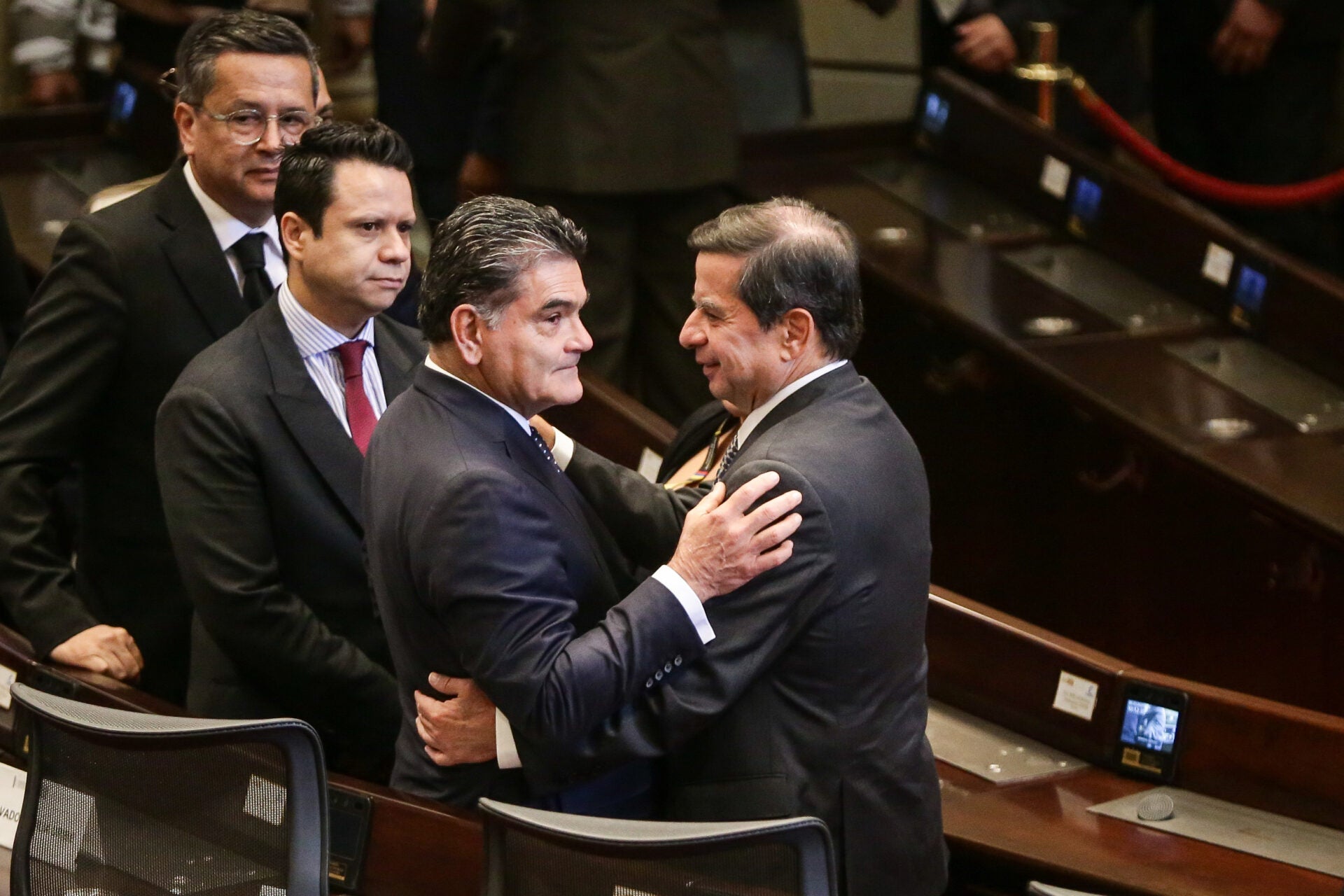 Gregorio Eljach Pacheco, procurador general; y Juan Fernando Cristo, exministro de Interior.