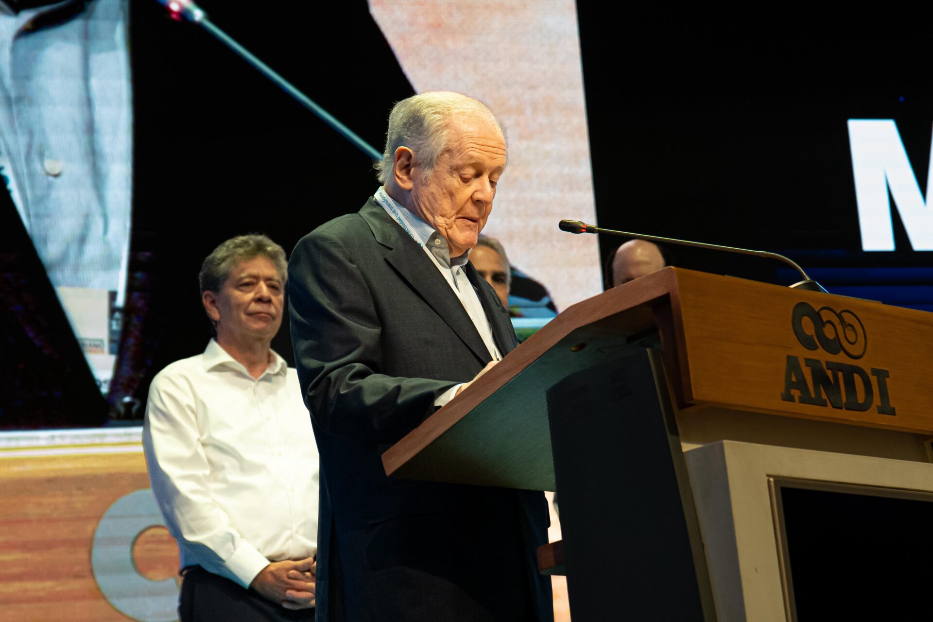 Luis Carlos Sarmiento Angulo hizo un balance del progreso de Colombia en las últimas siete décadas