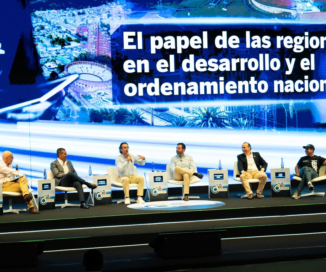 Alcaldes reclaman autonomía fiscal y critican el abandono del Gobierno Nacional
