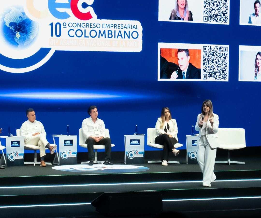 Aníbal Gaviria, Juan Manuel Galán, Paloma Valencia y Vicky Dávila estuvieron presentes en el conversatorio
