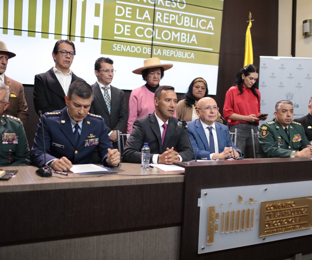 MinJusticia y MinDefensa presentan cuatro proyectos por la seguridad y el espacio aéreo