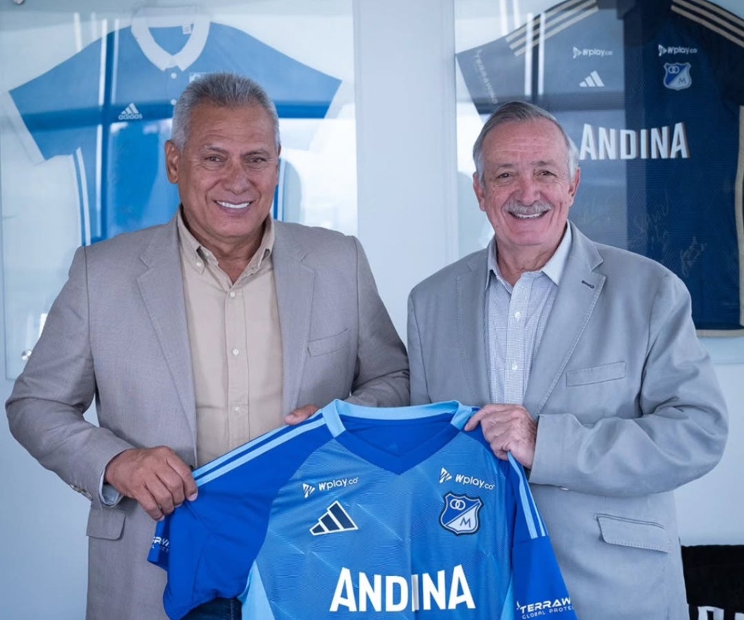 Hernán Torres Oliveros, director técnico de Millonarios; y Enrique Camacho, presidente de Millonarios