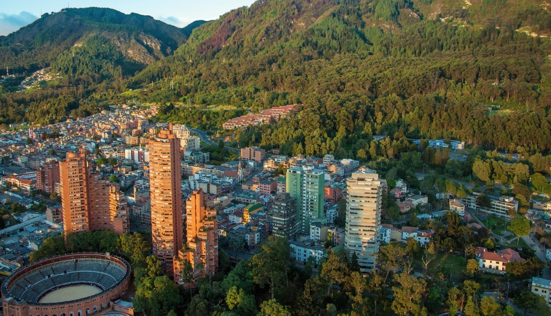 En Bogotá se esperan condiciones mayormente secas; el día más lluvioso será hoy martes, con algunas precipitaciones entre ligeras y moderadas En Bogotá se esperan condiciones mayormente secas; el día más lluvioso será hoy martes, con algunas precipitaciones entre ligeras y moderadas