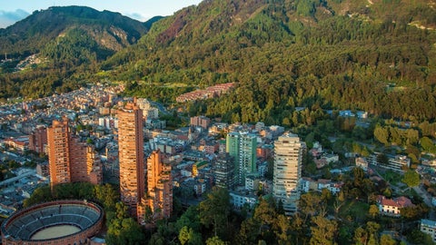 En Bogotá se esperan condiciones mayormente secas; el día más lluvioso será hoy martes, con algunas precipitaciones entre ligeras y moderadas