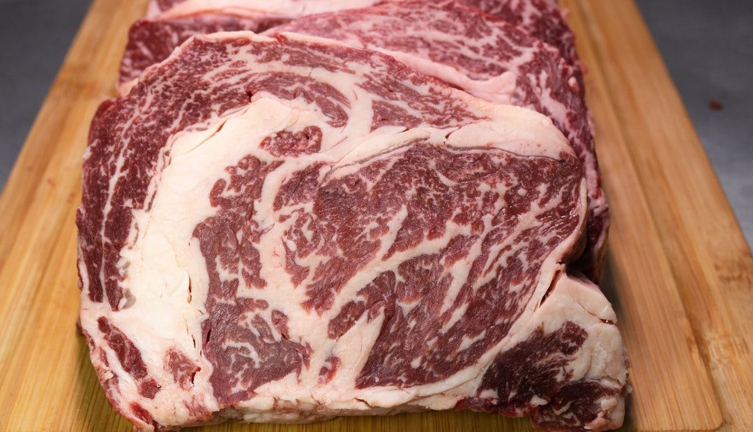 Un kilo de carne wagyu puede costar entre $100.000 y $615.000, dependiendo de la calidad y cantidad del marmoleo Un kilo de carne wagyu puede costar entre $100.000 y $615.000, dependiendo de la calidad y cantidad del marmoleo