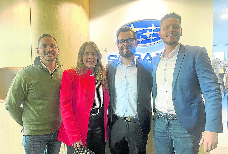 Nicolás Bedoya, director de marketing de Subaru; Margarita Nieto, gerente de marca Subaru; Joaquín Briceño, subgerente comercial de Subaru; y Dieter Rangel, gerente zona de Subaru.