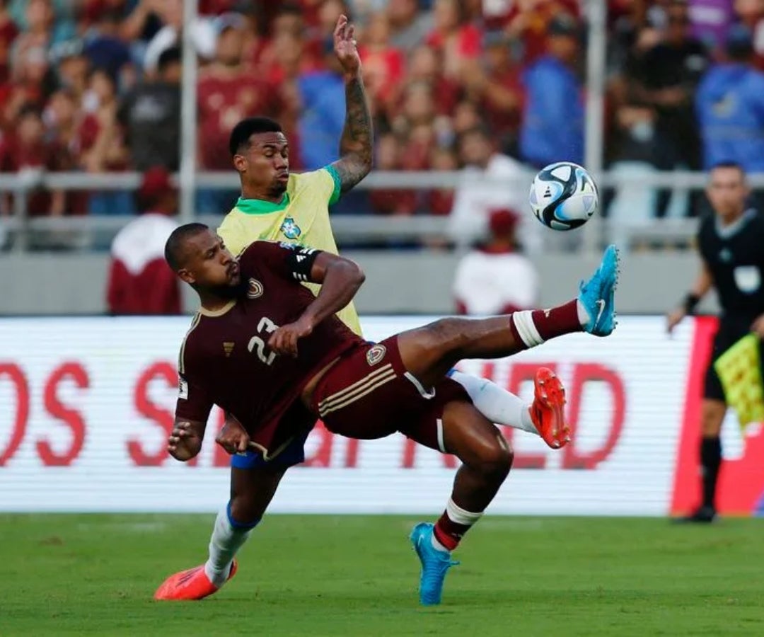 La "Vinotinto" se mantiene en la zona de repechaje con 18 puntos, debajo de Colombia, que suma 22 puntos
