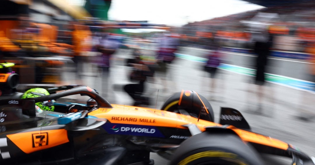 Norris y Piastri firmaron un doblete para McLaren en primeros entrenamientos del GP