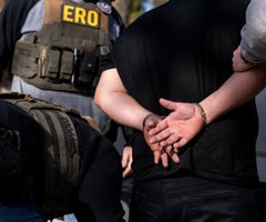 Juez estadounidense suspende la política de deportación rápida de Donald Trump Juez estadounidense suspende la política de deportación rápida de Donald Trump