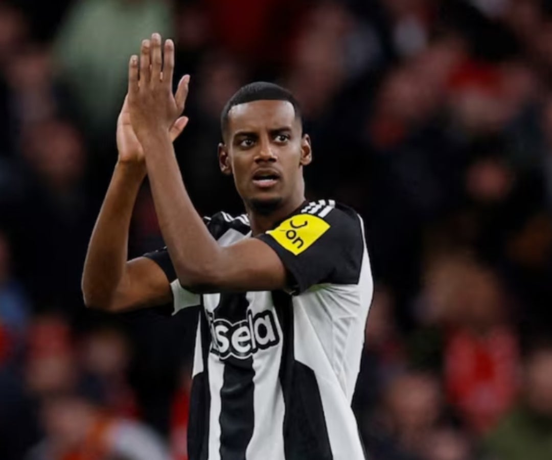 El enfrentamiento de Isak con Newcastle dominó el inicio de la temporada