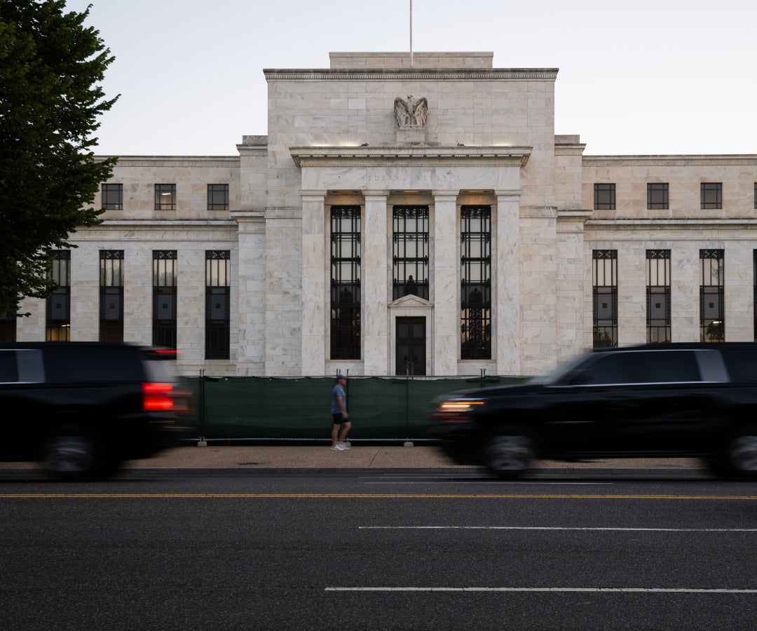 Libro Beige de la FED revela crecimiento escaso o nulo en la mayor parte de EE.UU.