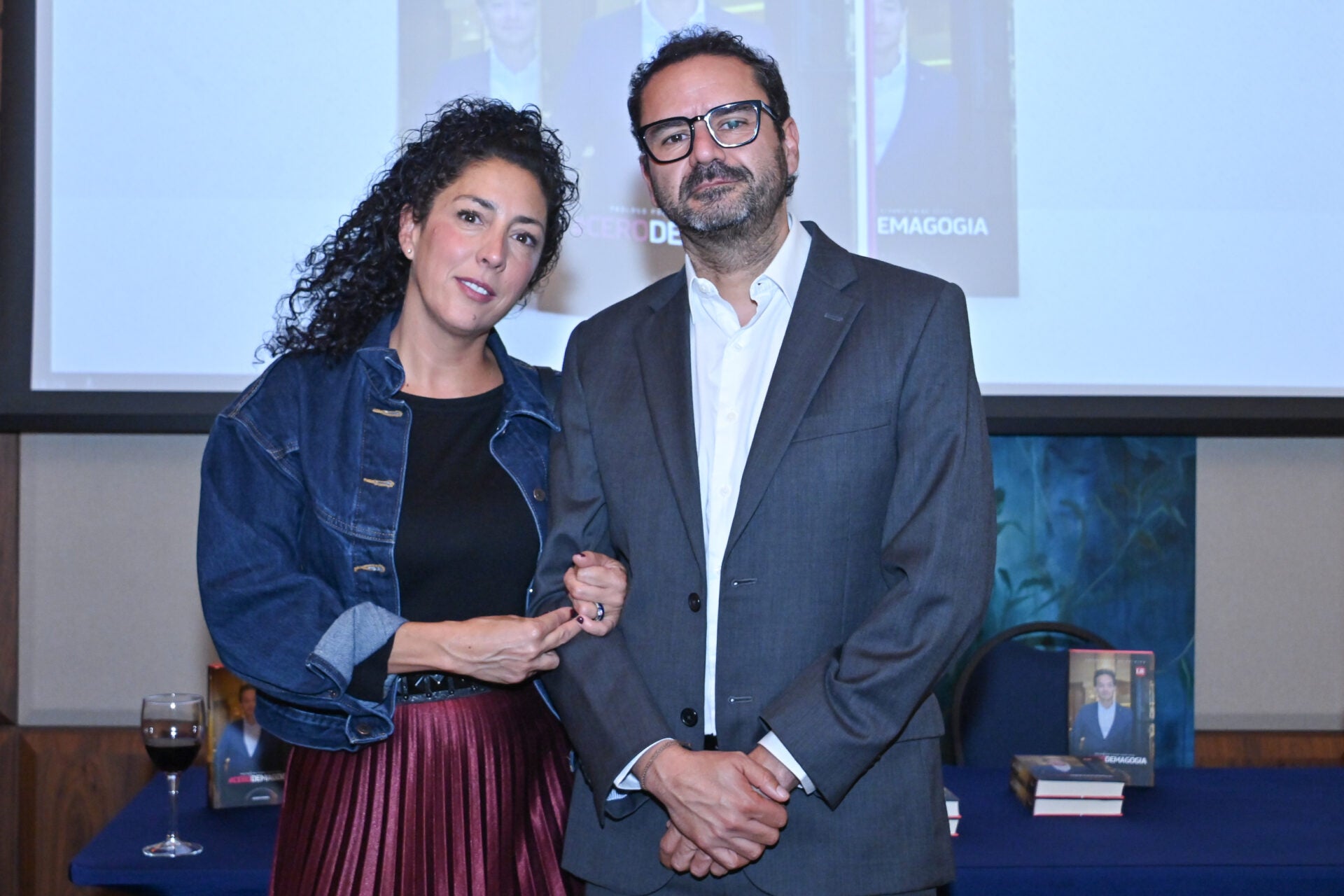 Ana María Arciniegas, CEO de Conejo Blanco; e Iván Sánchez, managing director de Cien+.