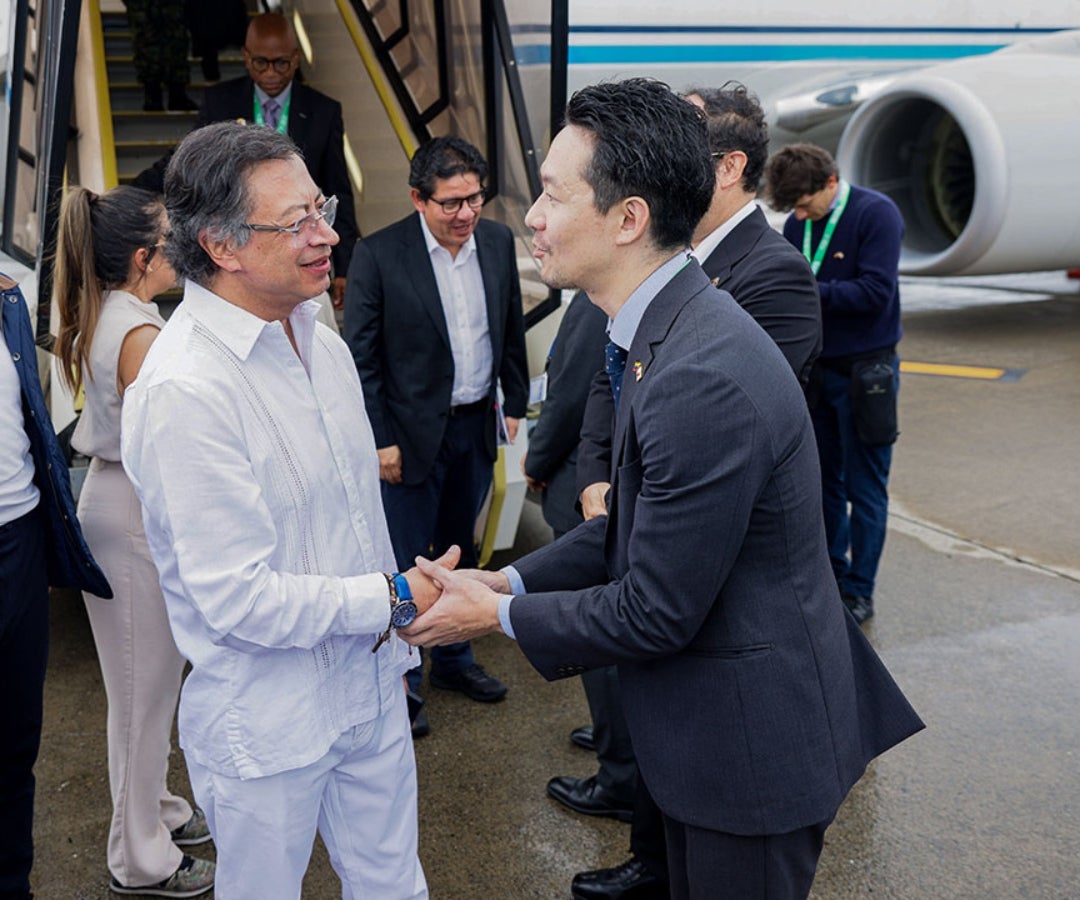 Llegada del presidente Gustavo Petro a Japón