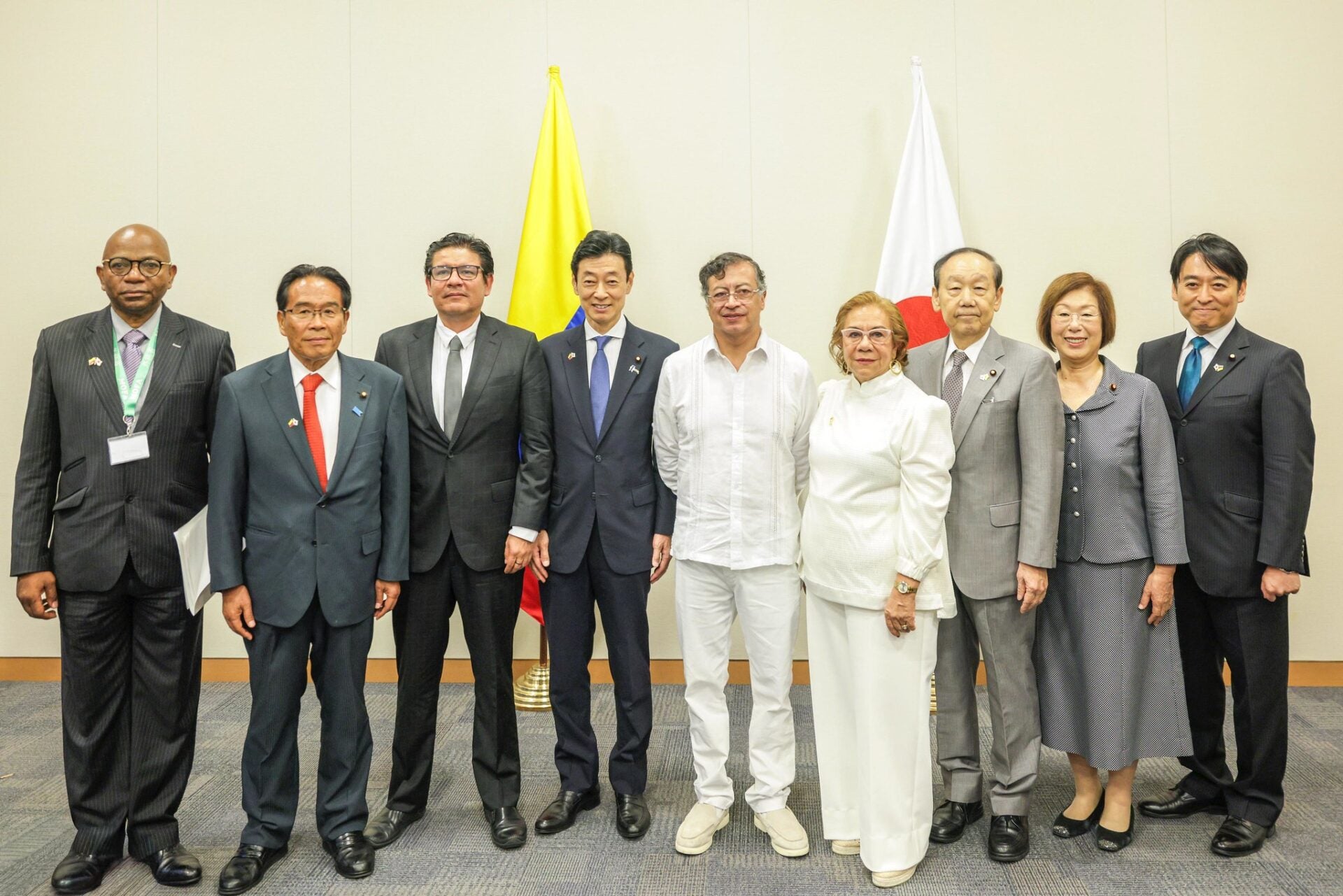 Visita del presidente Petro a Japón