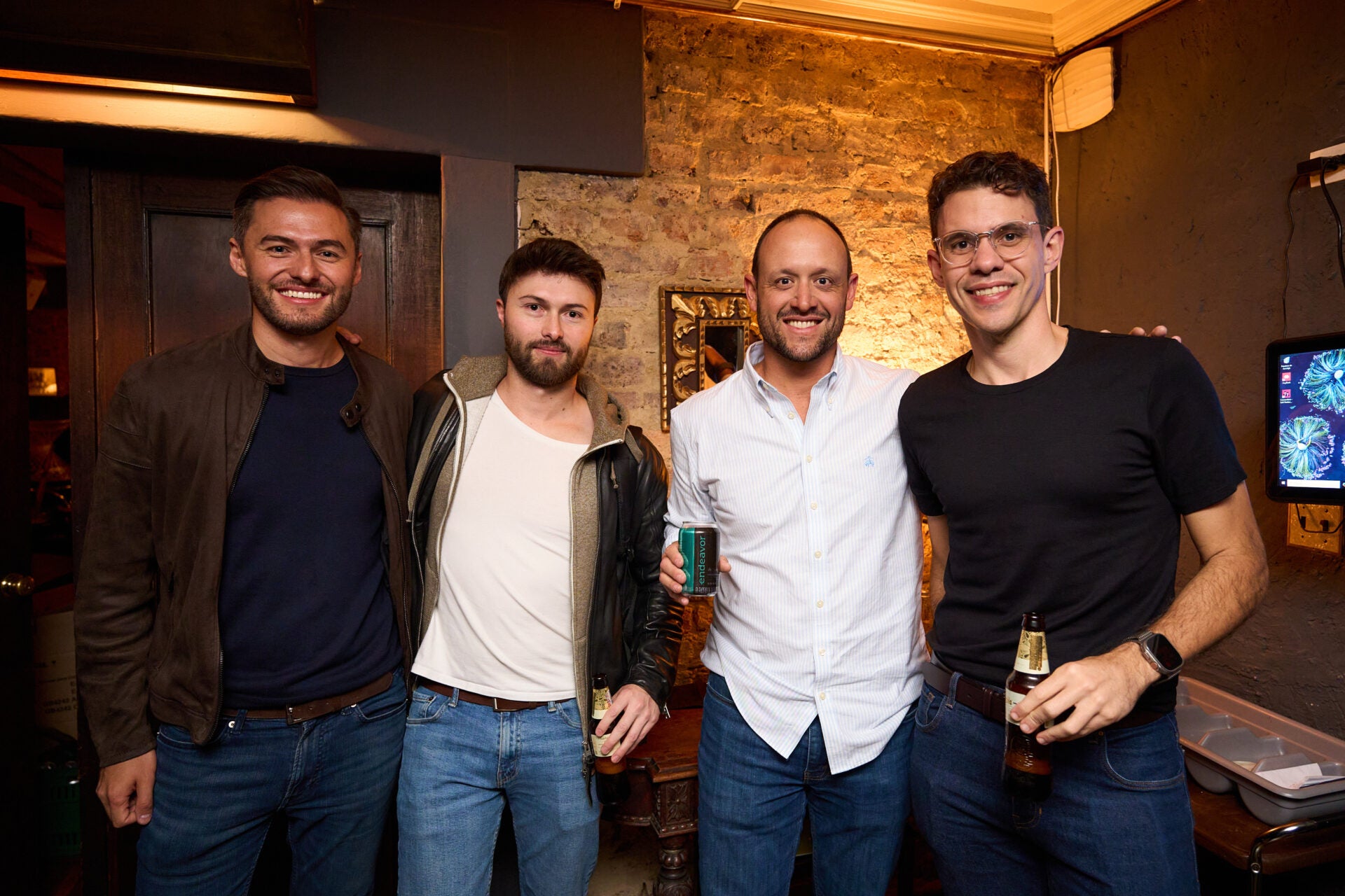 Santiago Pineda, cofundador de Mensajeros Urbanos; Juan Pablo Pineda, COO de Mensajeros Urbanos; Nicolás Villegas, CTO de Tul; e Igor Piquet, head of Latam de Endeavor.