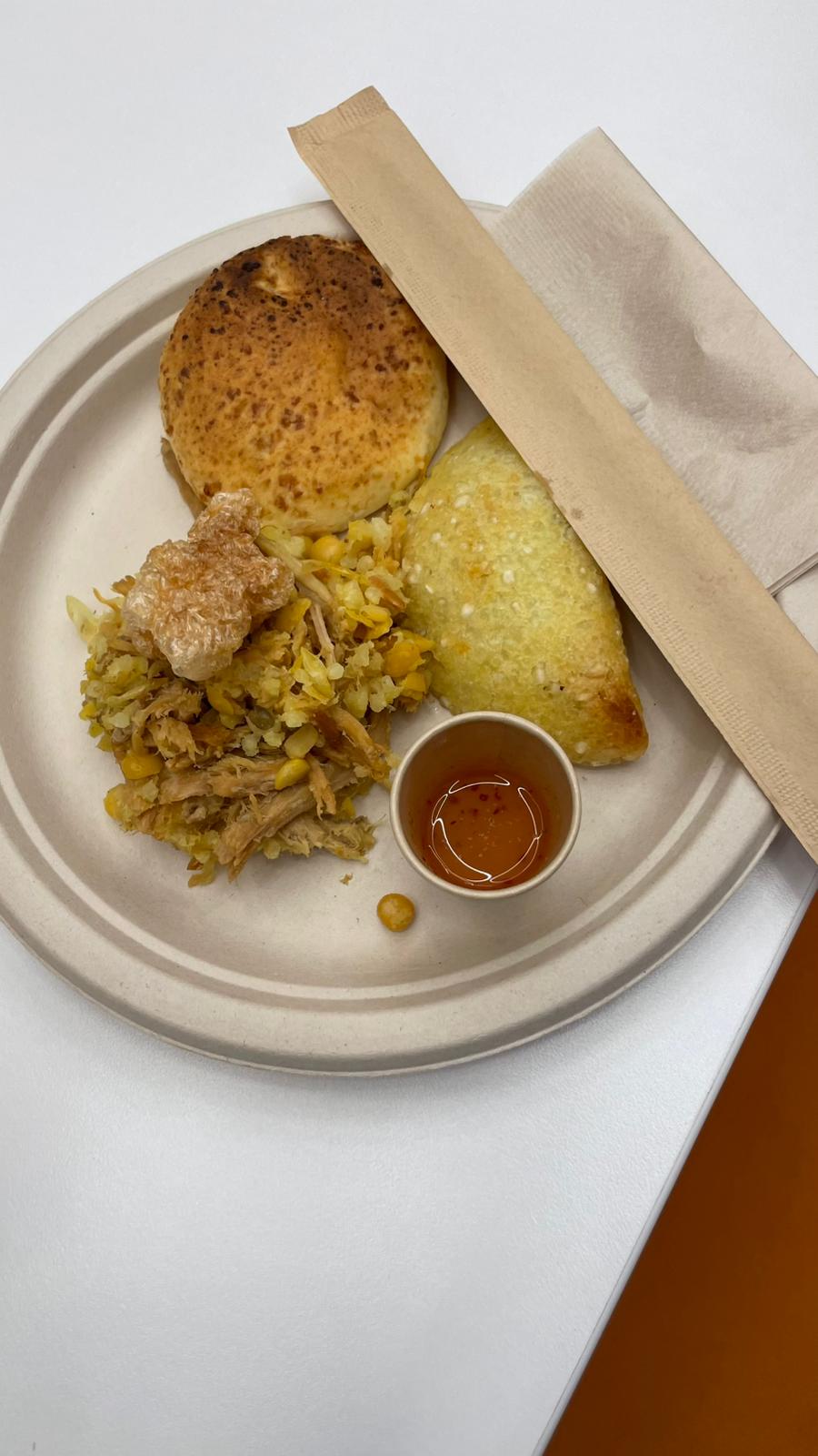 Así sirven a lechona en Japón