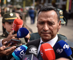 Pedro Sánchez, Ministro de Defensa