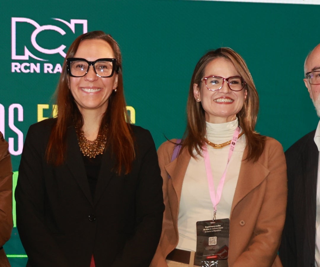 María del Pilar López Uribe, secretaria de Desarrollo Económico de Bogotá; y María Carolina Castillo, presidente de ProBogotá.