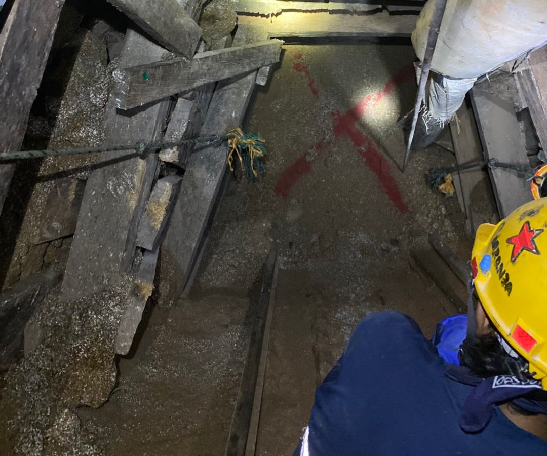 Se presentó un colapso de aproximadamente 15 metros en el acceso.