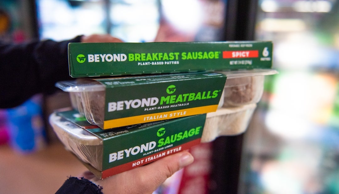 Las acciones de Beyond Meat se desplomaron 58% en las operaciones previas a la apertura del mercado, cotizando a US$1,19 por acción Las acciones de Beyond Meat se desplomaron 58% en las operaciones previas a la apertura del mercado, cotizando a US$1,19 por acción
