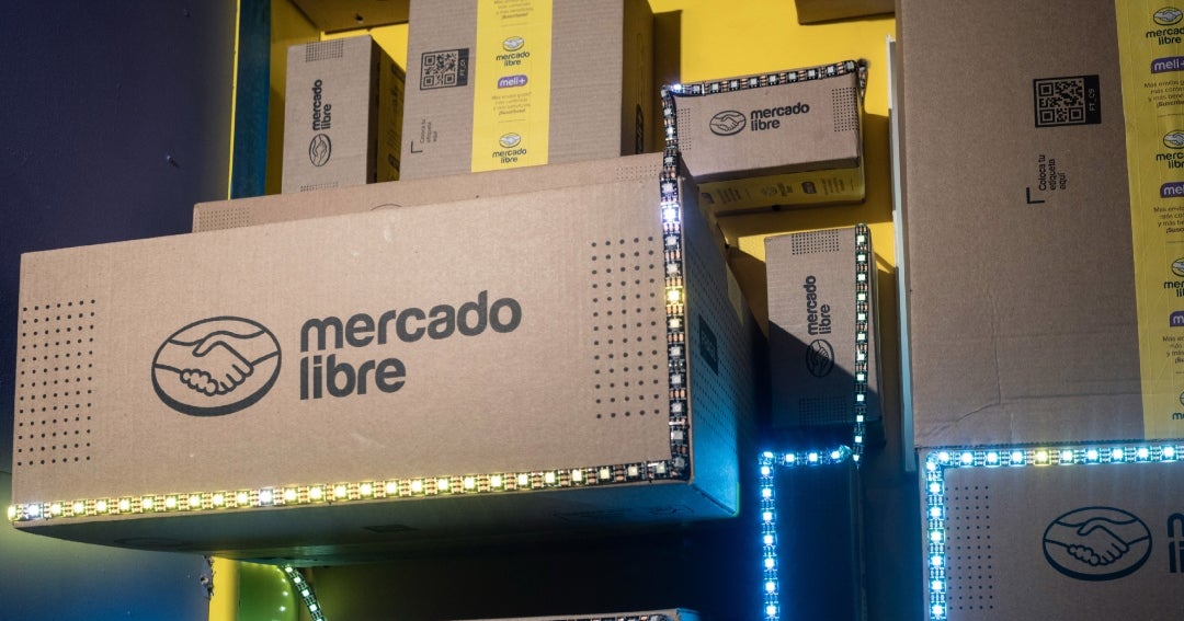 Las acciones de MercadoLibre cae ante las medidas de Amazon para crecer en Brasil
