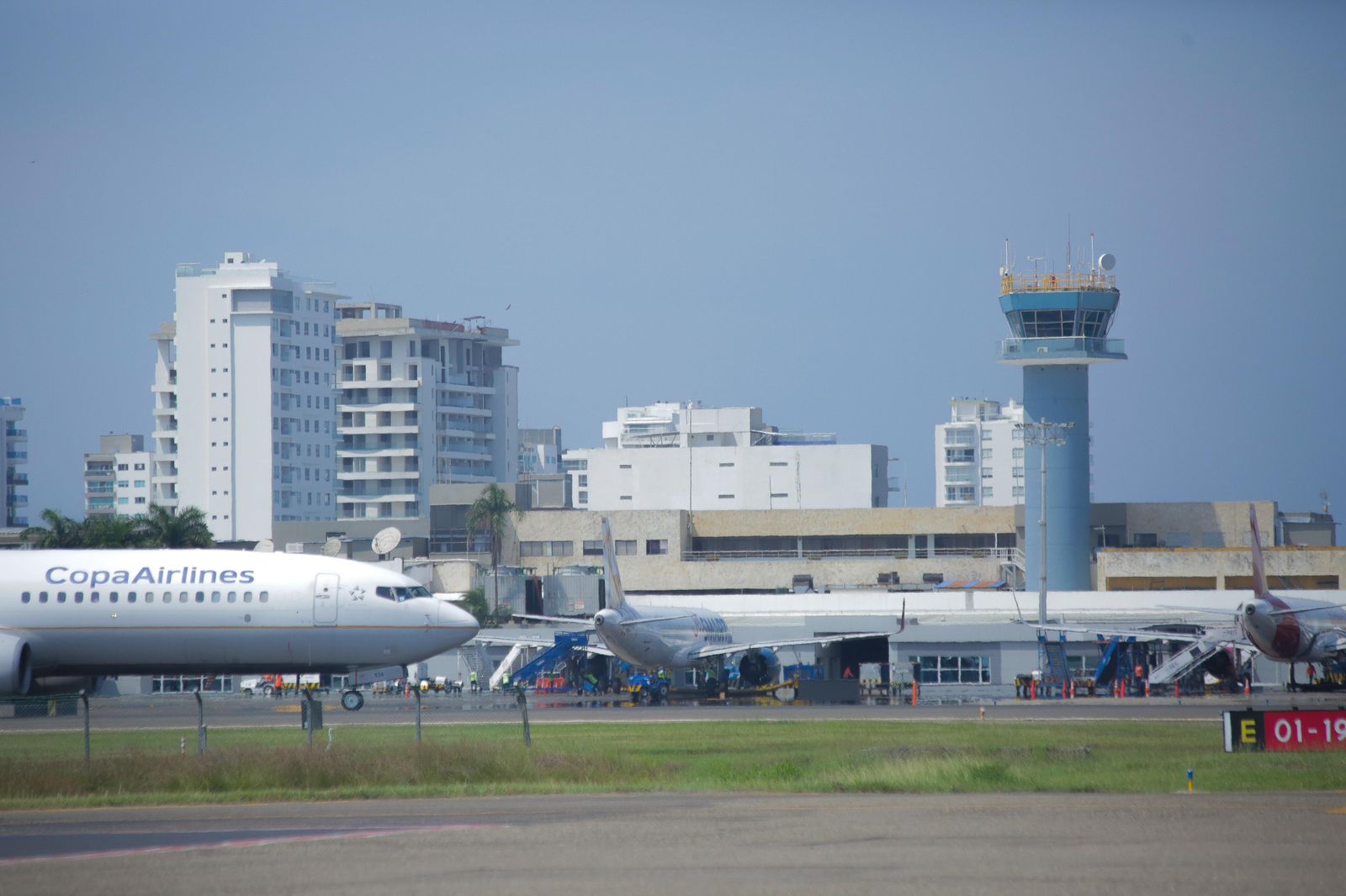 Adecuación del aeropuerto Rafael Núñez