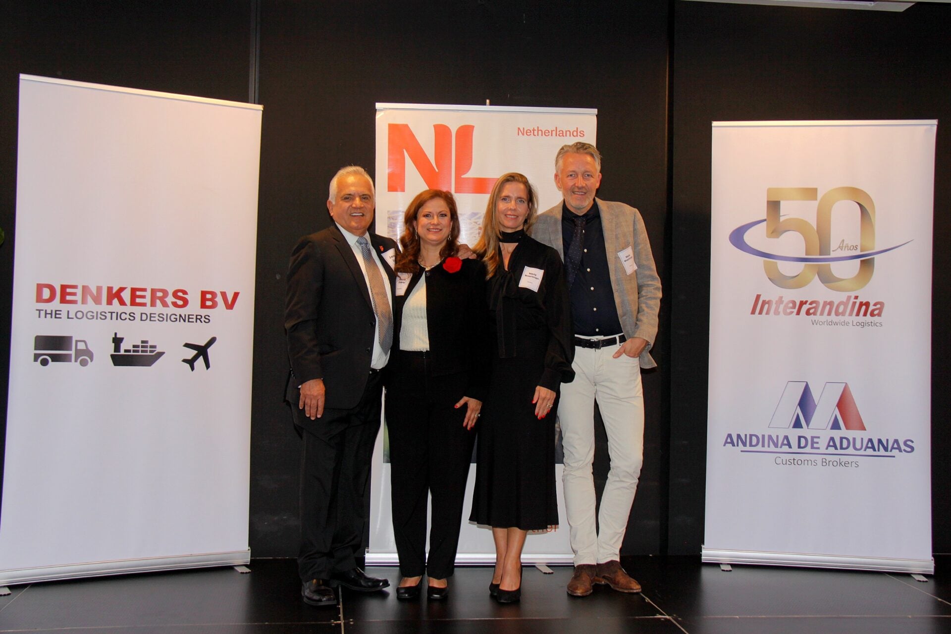 Javier Antonio Cera, presidente de Interandina Internacional; Diana Osorio, gerente de Interandina Internacional; Marly Woertr y Mark Woertman, del equipo de Denkers BV.