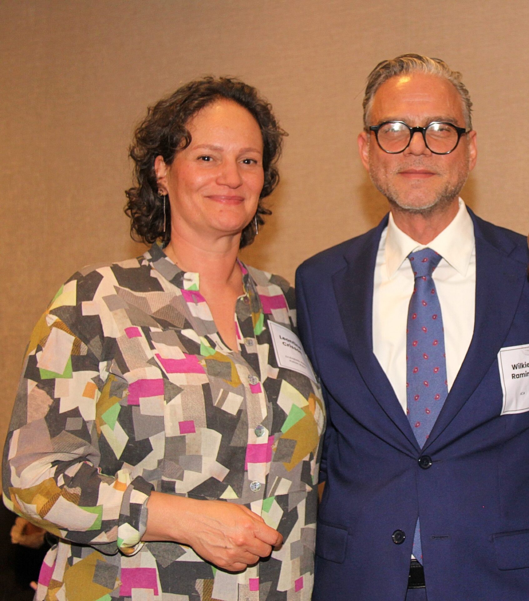 Wilkien Ramírez, subgerente de protección fronteriza del ICA; y Leontine Crisson, consejera de agricultura de Países Bajos.