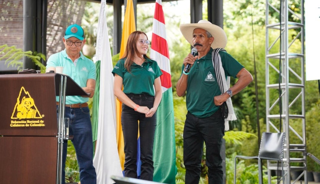 Antioquia cuenta con más de 74.000 familias cafeteras y más de 700 caficultores participaron en Café Ideas Antioquia cuenta con más de 74.000 familias cafeteras y más de 700 caficultores participaron en Café Ideas