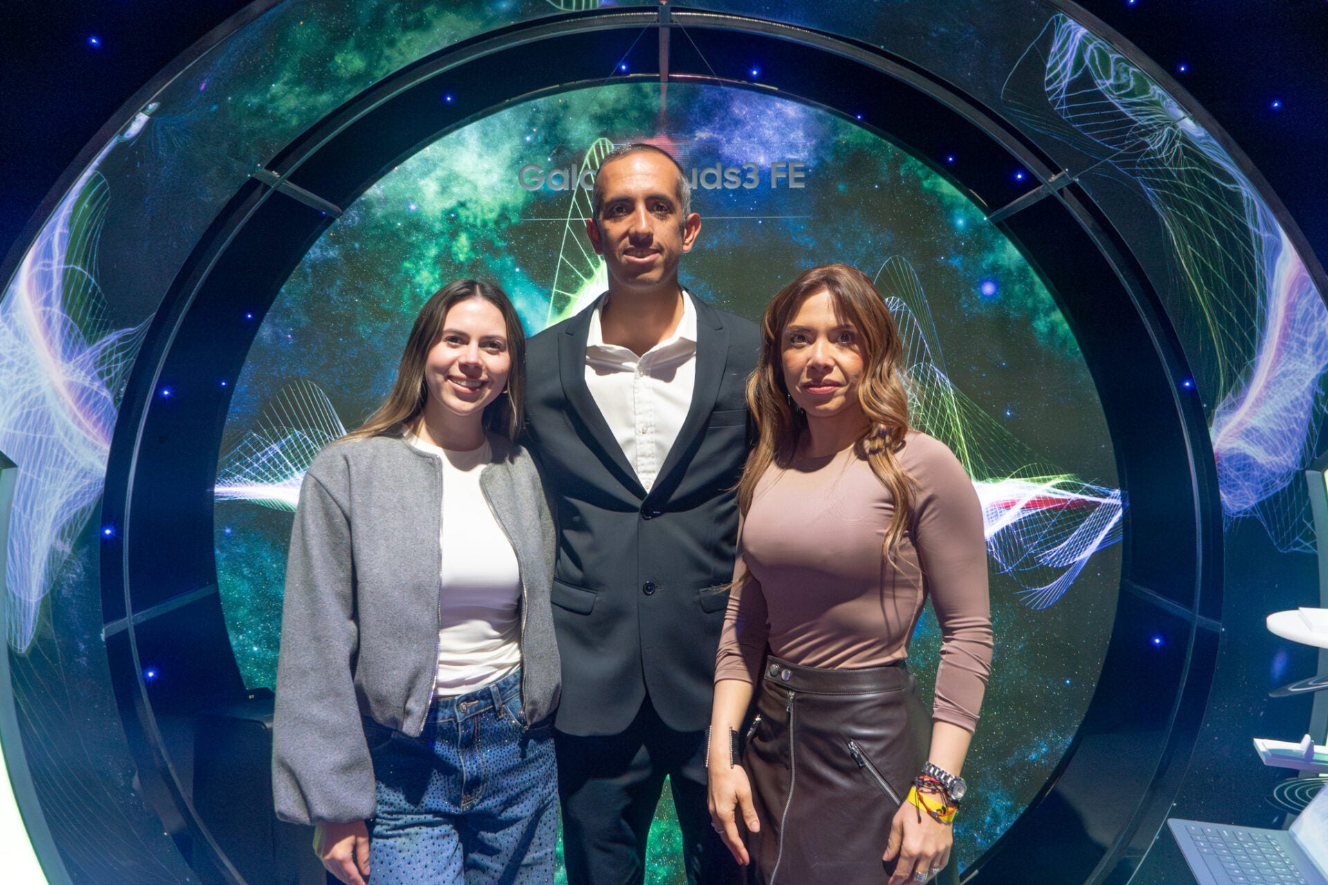 Valentina Leuro, líder de influencer marketing en Talk Media Group; Mauricio Gómez, director de cuenta Grupo Babel; y Karen Barrios, directora de Cheil Colombia.