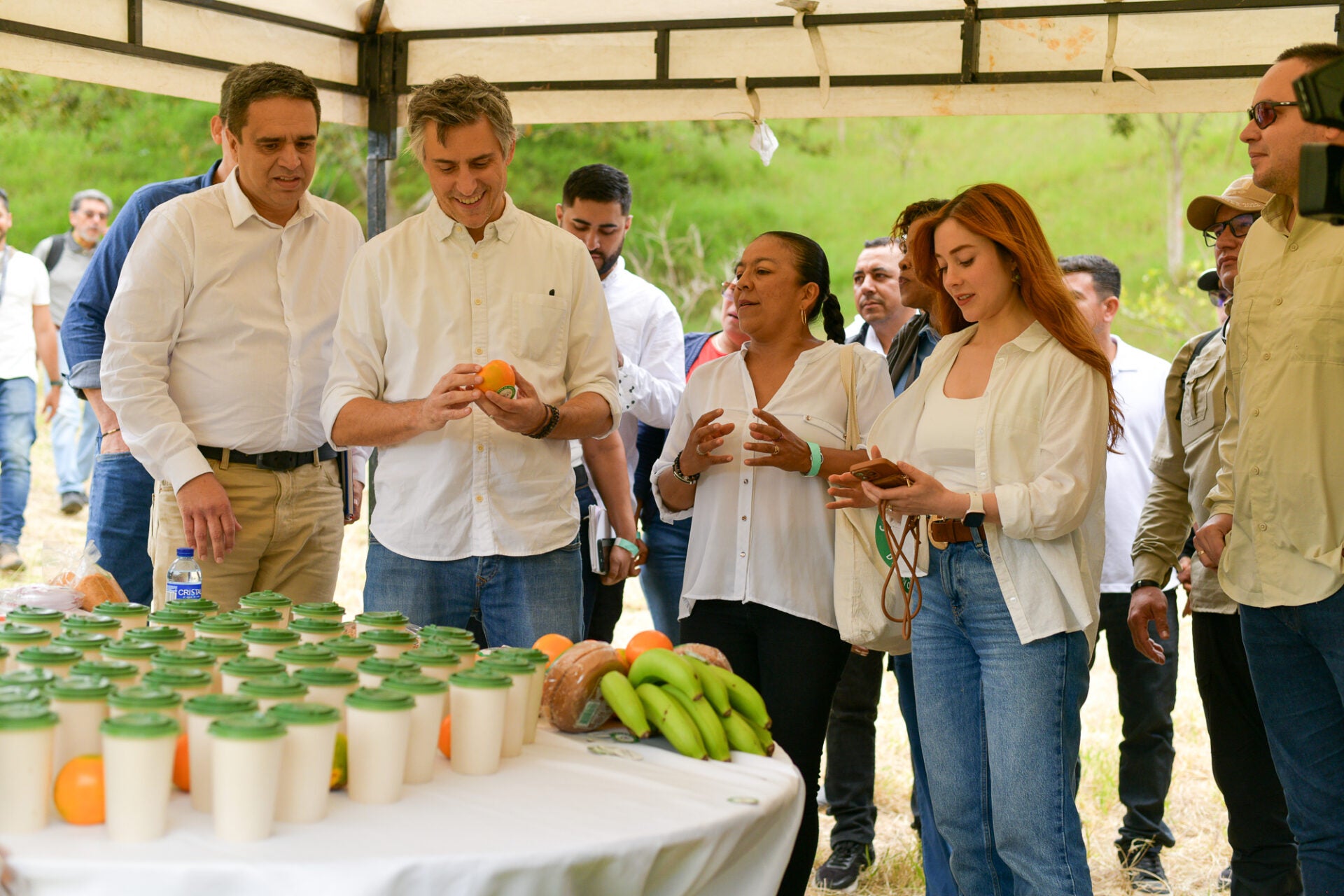 Visita de Grupo Éxito a cultivos