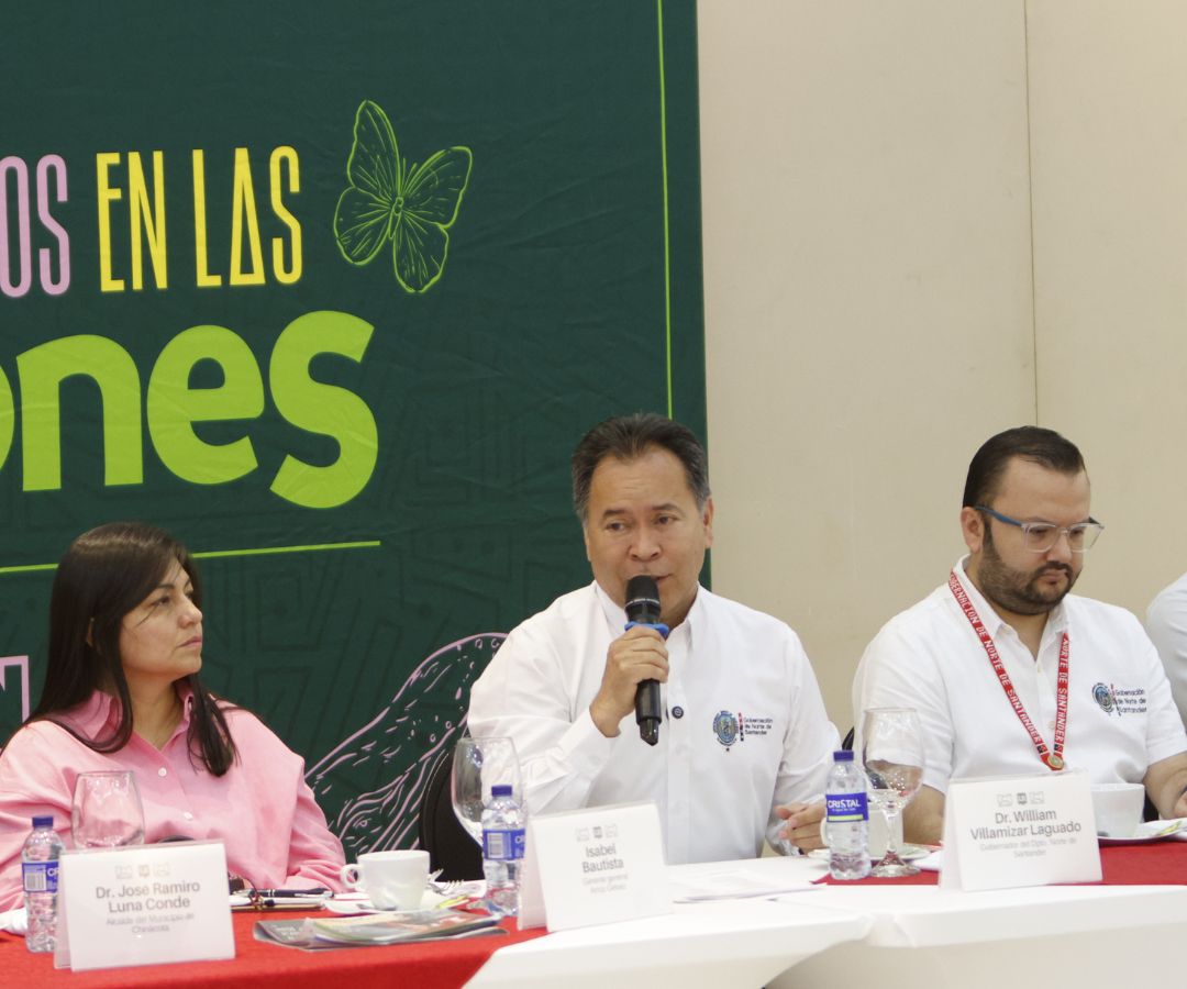 Panelistas invitados a Encontrémonos en las Regiones en Norte de Santander