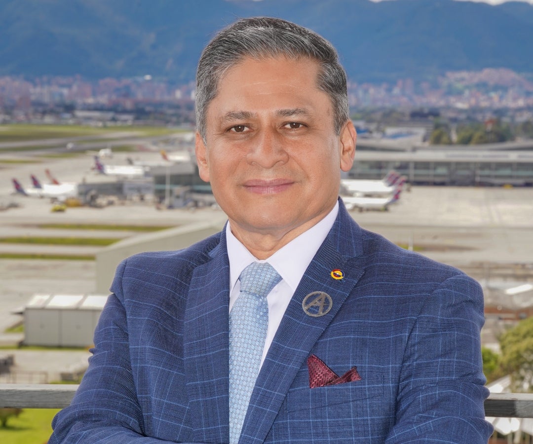 “Pusimos en el tablero mundial el transporte aéreo de mascotas”, adicionó. 