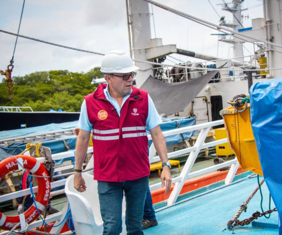 Cierre buques atuneros