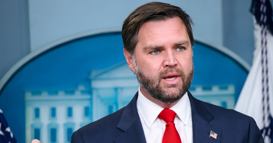 Vance liderará el diálogo con Irán mientras Teherán denuncia violaciones a la tregua