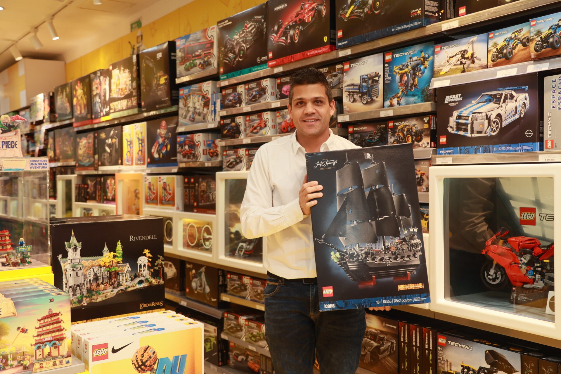 Álvaro Cohen, country manager de Lego de Continente, distribuidor oficial de la marca en territorio nacional
