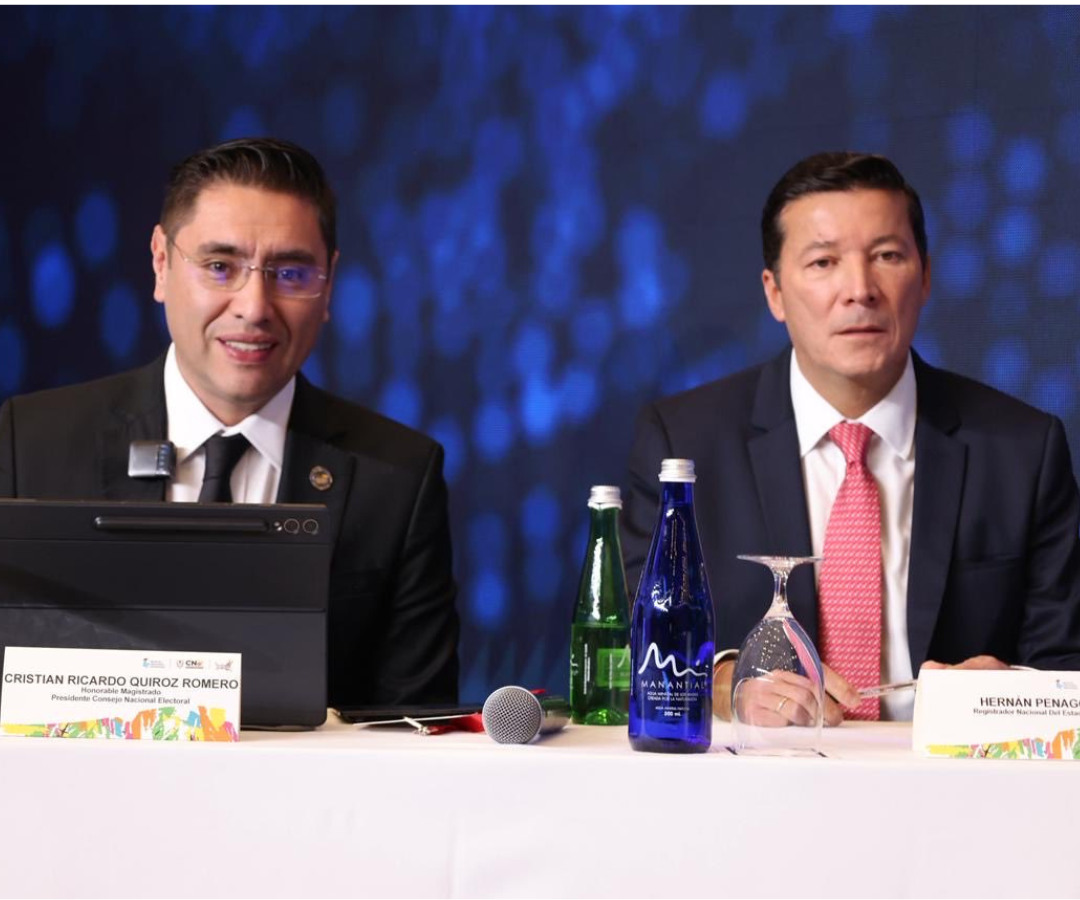 Cristian Quiróz, presidente del CNE, y Hernán Penagos, registrador nacional
