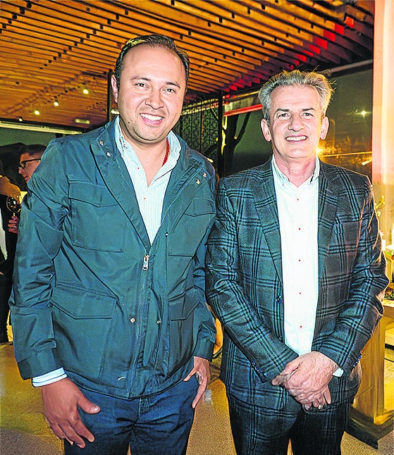 Juan José Oyuela, asesor de planeación; y Carlos García, vicepresidente de la Cámara Colombiana de la Infraestructura.