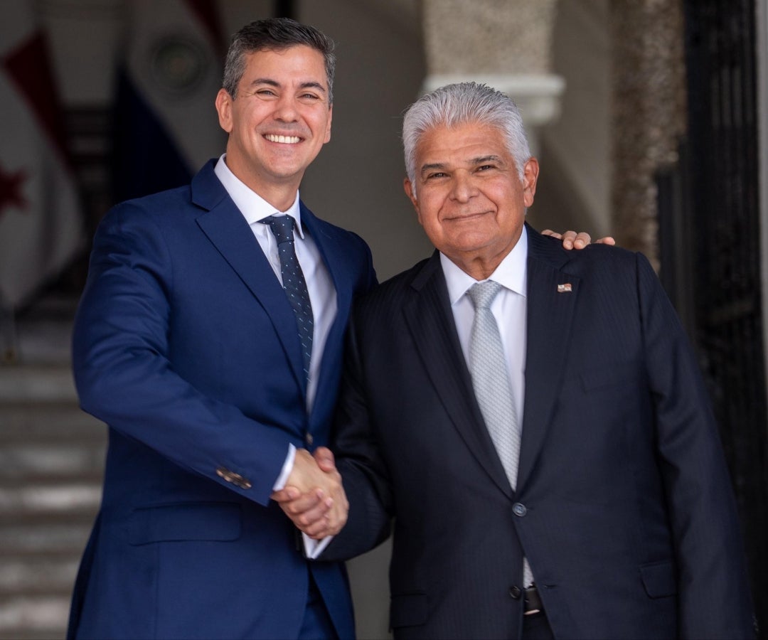 Santiago Peña, presidente de Paraguay y José Raúl Mulino, Presidente de Panamá