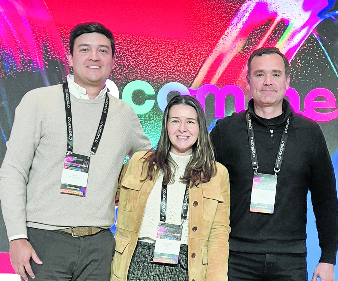 David Ballesteros, country manager en dLocal; Sandra Romero, country manager en Evertec; y Hernando Rubio, CEO de Movii.