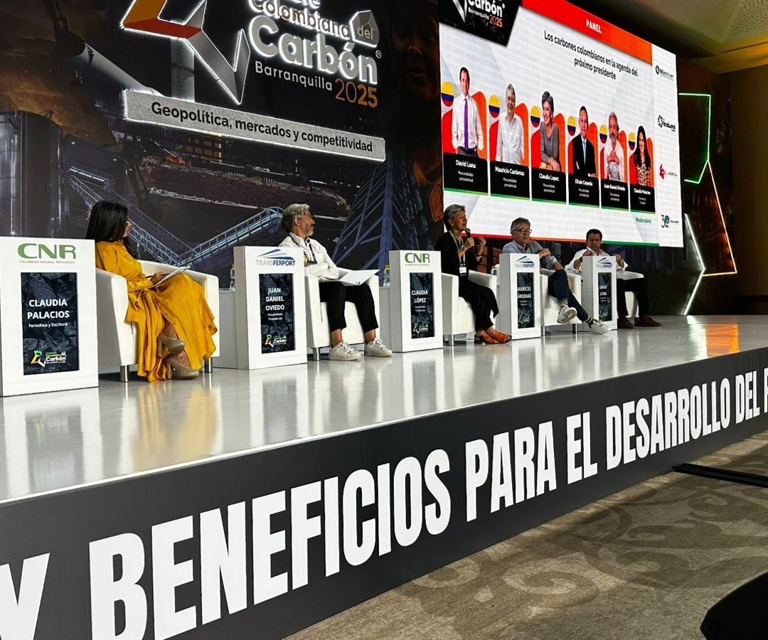 Panel de precandidatos presidenciales
