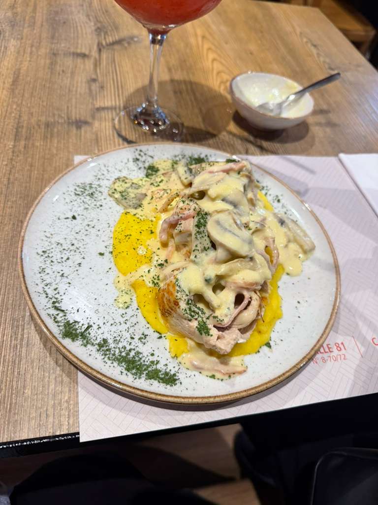 Pollo al estilo cordon blue, el sabor cremoso y tradicional