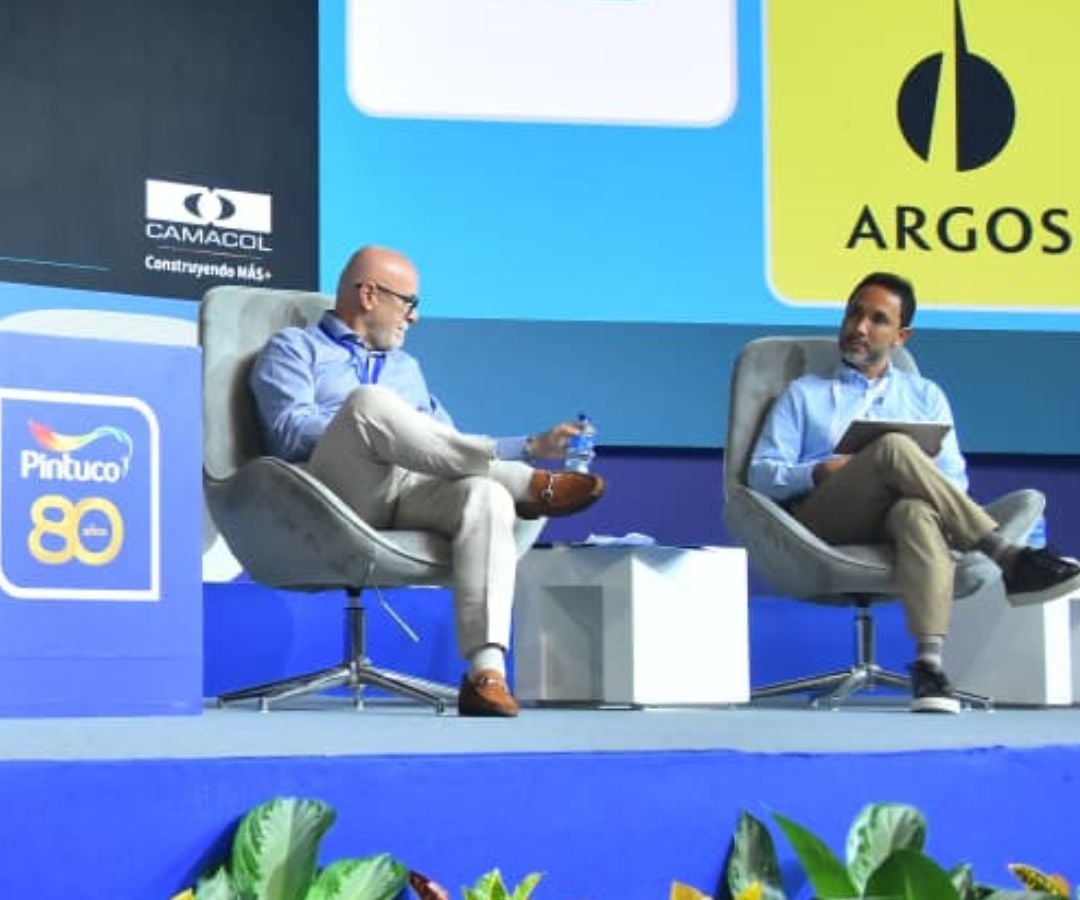 Julián Perdomo, pdte de Constructora Bolívar y Diego Prieto, presidente de Banco Caja Social.